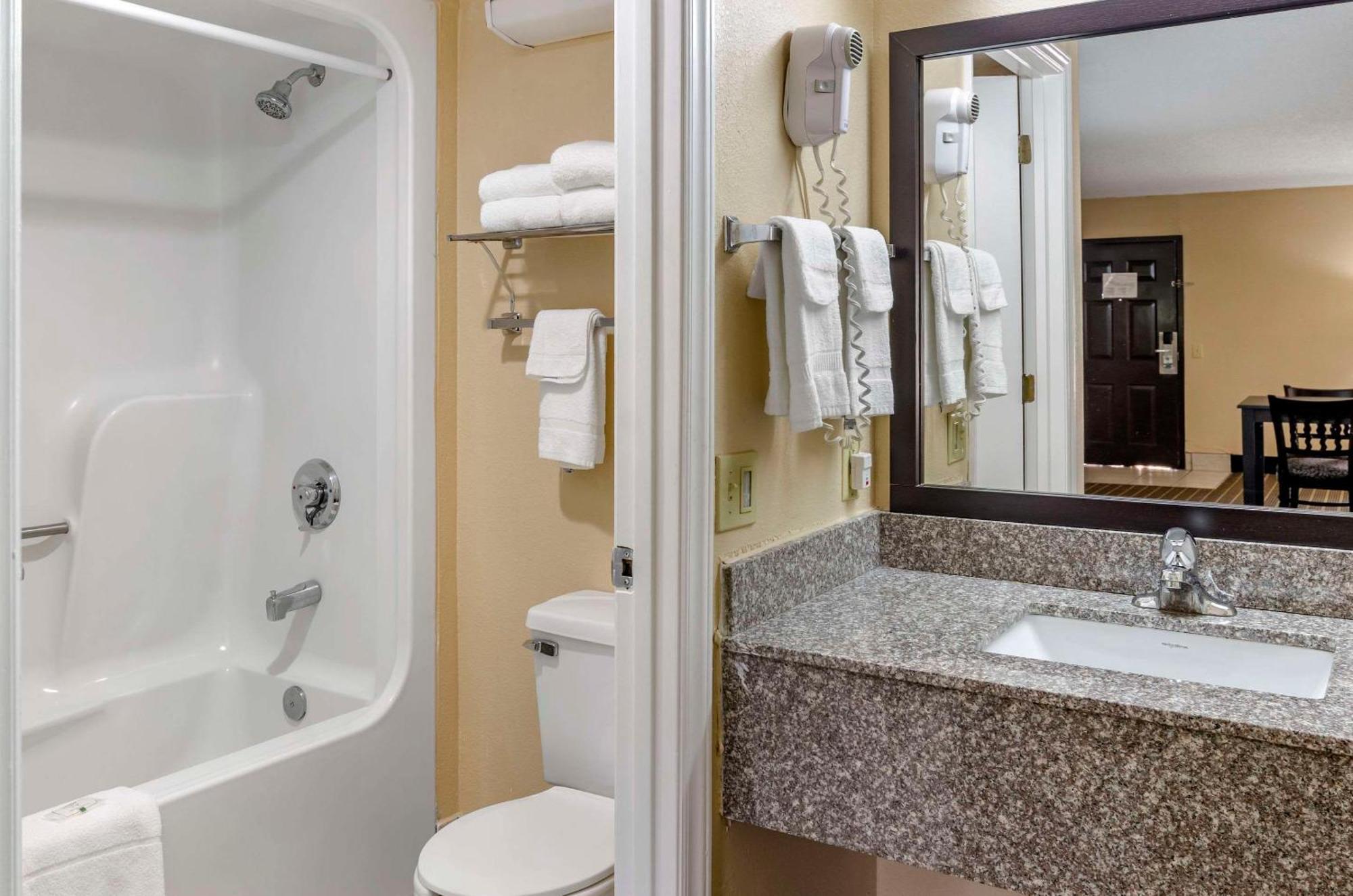 Quality Inn Гіллсвілль Екстер'єр фото
