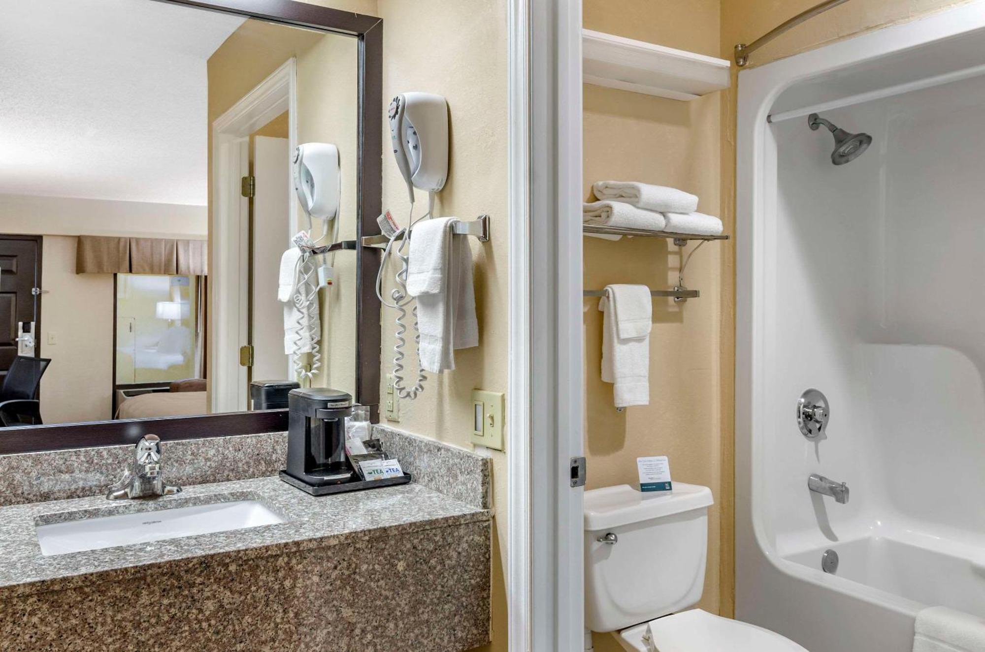Quality Inn Гіллсвілль Екстер'єр фото